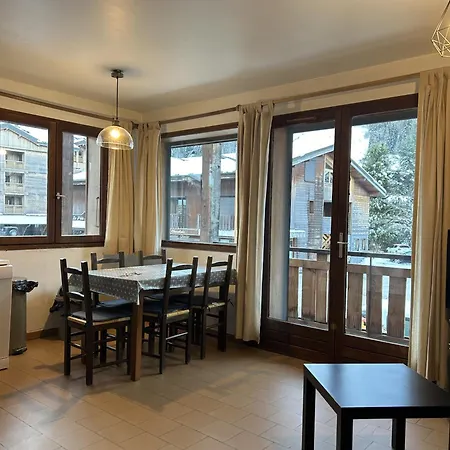 Serac 1 Apartment